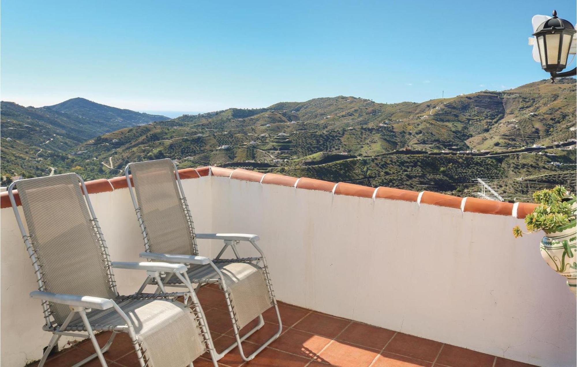 Nice Home In Canillas De Albaida With Wifi Ngoại thất bức ảnh