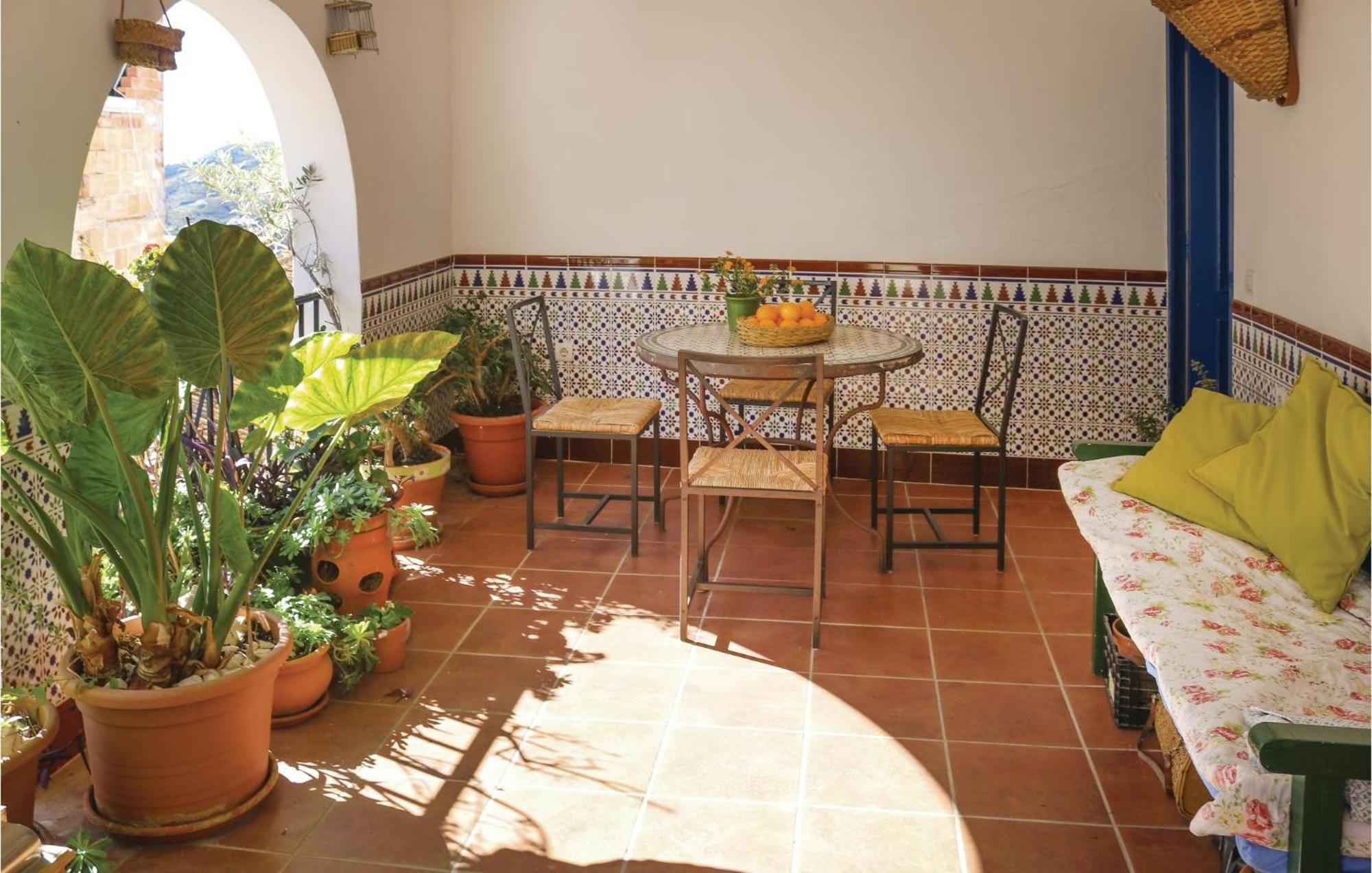 Nice Home In Canillas De Albaida With Wifi Ngoại thất bức ảnh