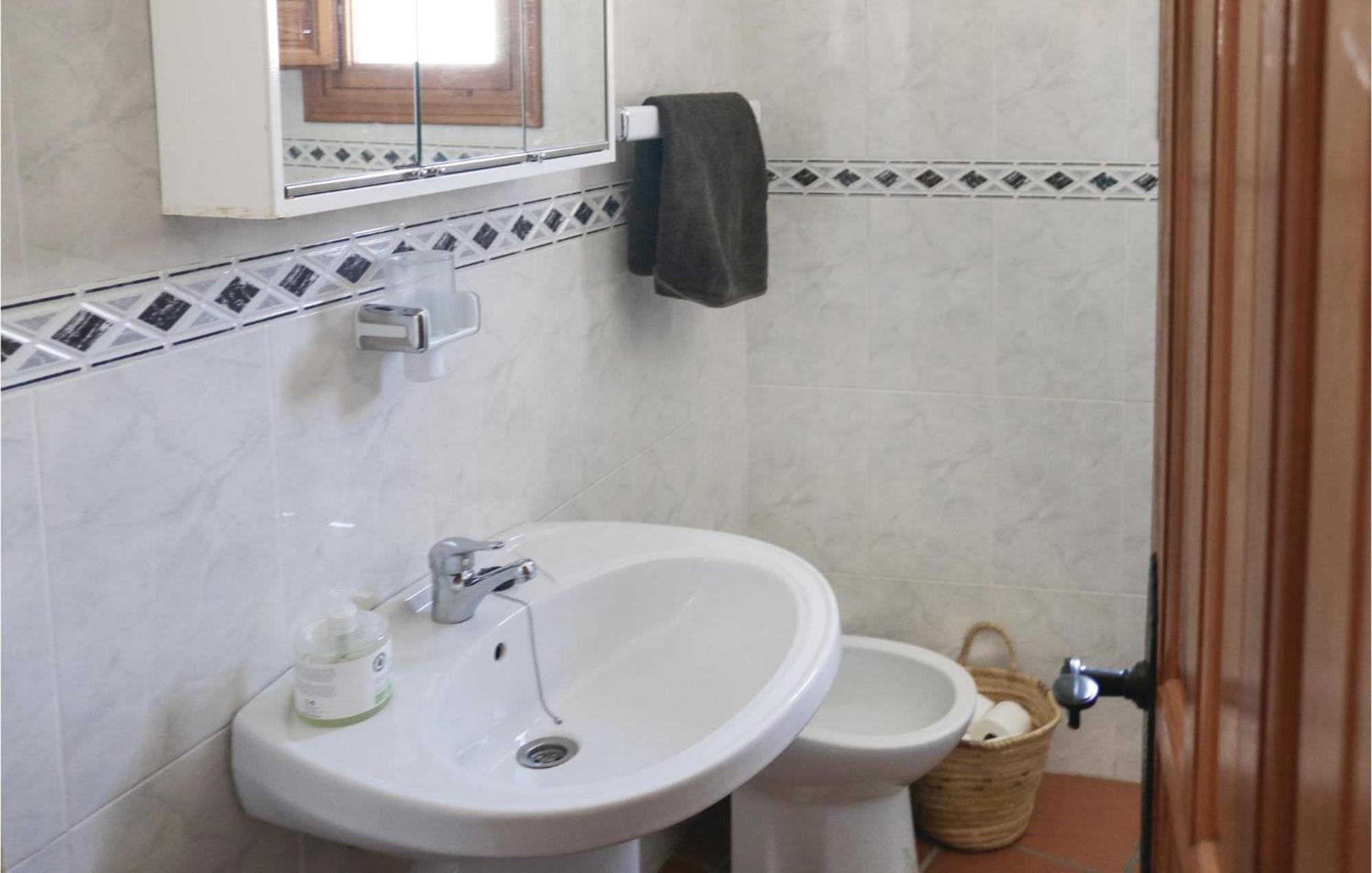 Nice Home In Canillas De Albaida With Wifi Ngoại thất bức ảnh
